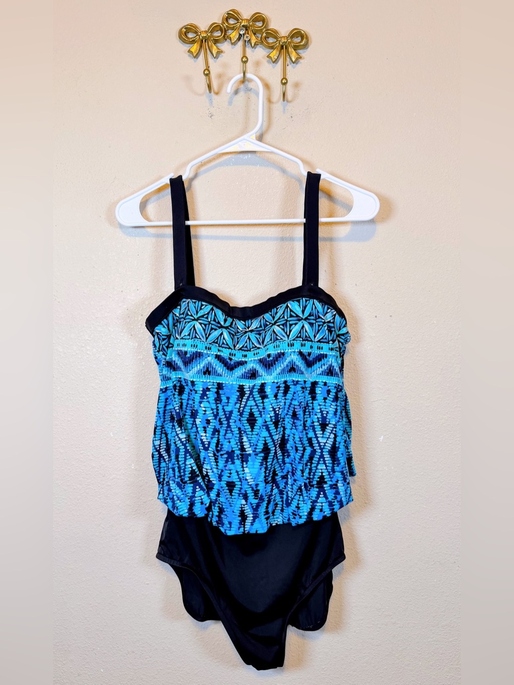 Maxine of Hollywood Blouson Tankini Swimsuit Tourquoise Geometric Design. 16